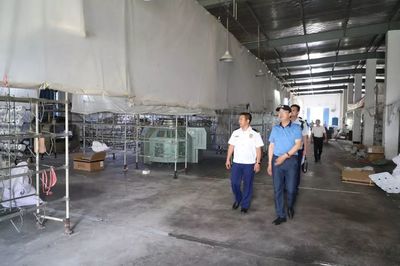 荊州支隊(duì)陶其剛支隊(duì)長檢查鄉(xiāng)鎮(zhèn)消防工作